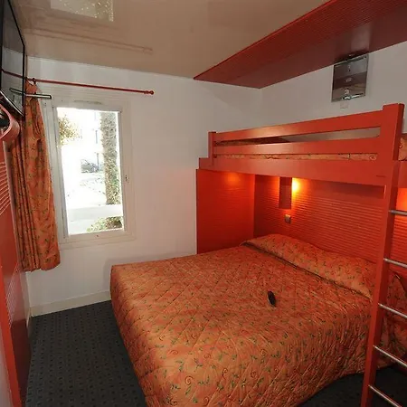 Contact La Rochelle (Charente-Maritime)