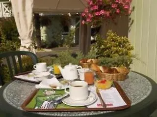 Hotel Contact