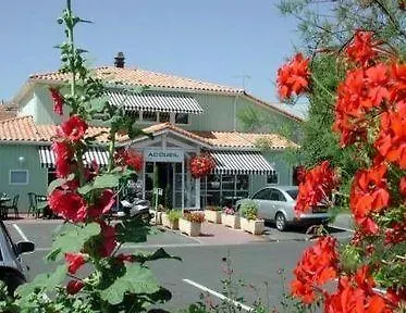 Hotel Contact La Rochelle (Charente-Maritime)