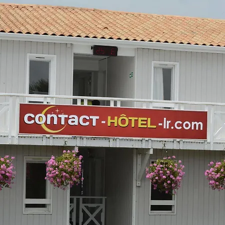 Hotel Contact 2*