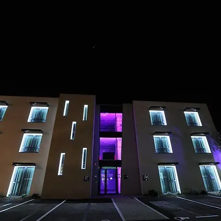 Hotel Contact La Rochelle (Charente-Maritime)