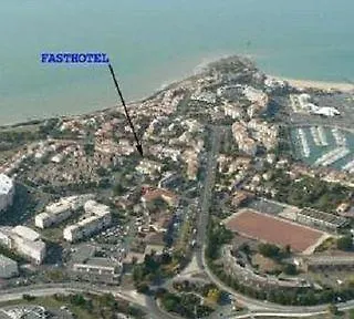 Contact La Rochelle (Charente-Maritime)